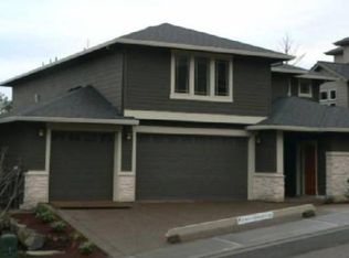 12476 SW Autumnview St, Tigard, OR 97224