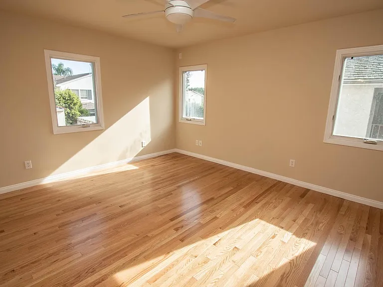 234 Roycroft Ave #C — Photo 12
