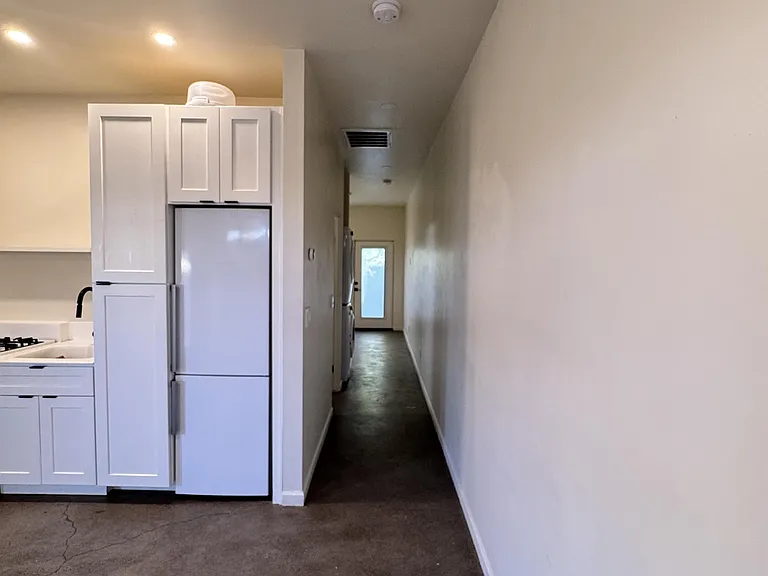 3342 N 17th Ave — Photo 5