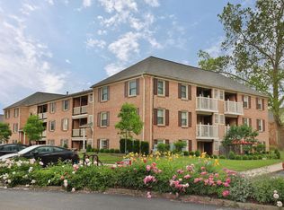 892 Chatham Ln UNIT Z, Columbus, OH 43221