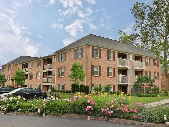 892 Chatham Ln Unit Z, Columbus, OH 43221
