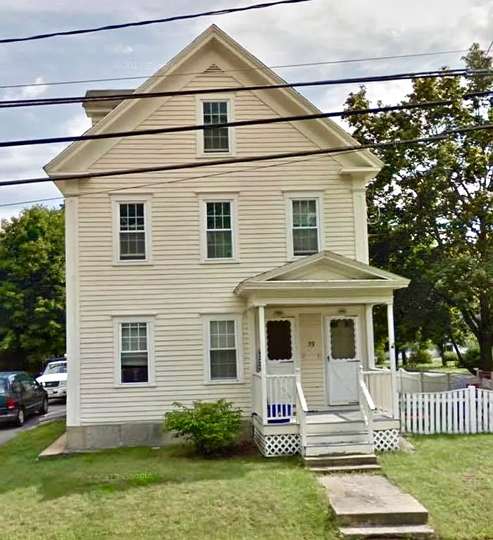 3 bed, 1100 sqft, $4,200 — Photo 1