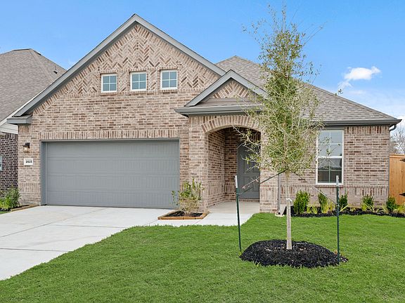3rd image of 2625 Village Azalea Dr