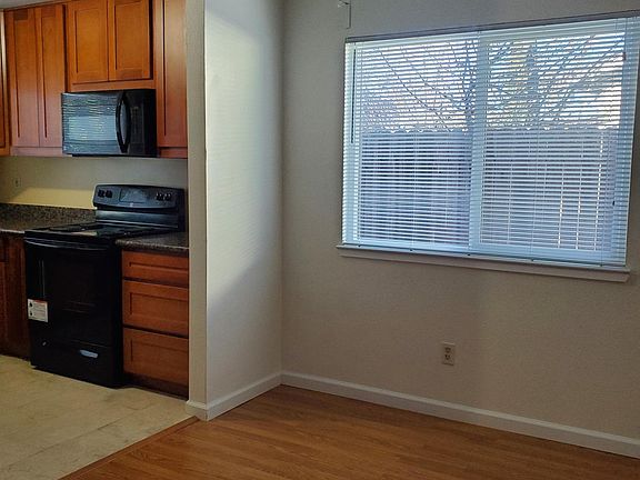 Dining Room/Kitchen