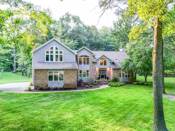 2659 N Tamarack Dr, Midland, MI 48642
