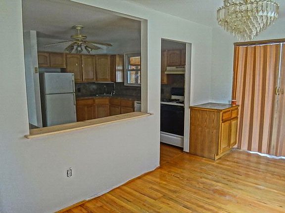 3rd image of 157-27 83rd St.
