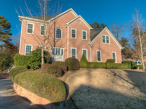 2nd image of 3050 Gable Brook Dr #9