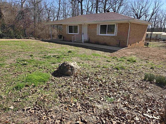 3rd image of 34 Sequoyah Ridge Rd