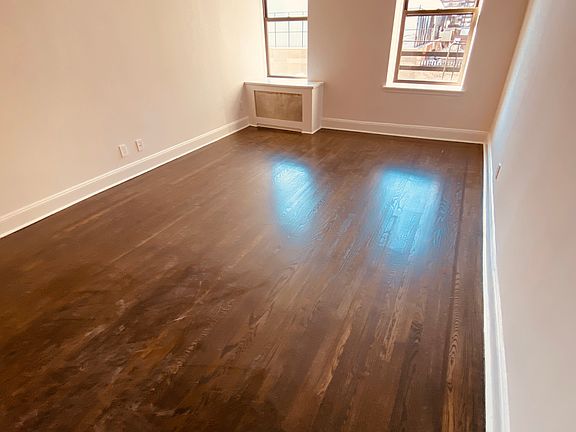 5th image of 330 8th Ave APT 5C