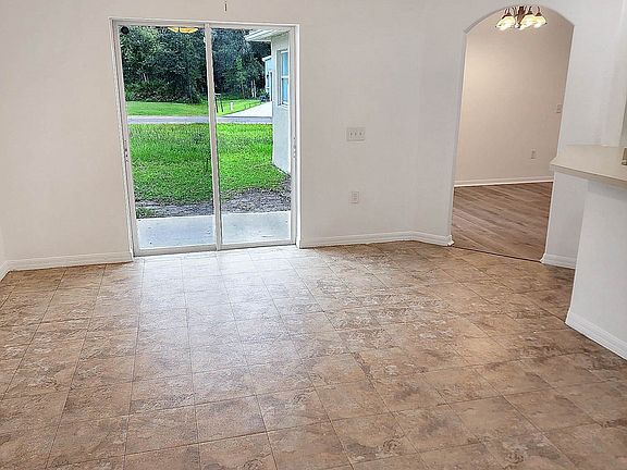 4th image of 811 Del Prado Dr