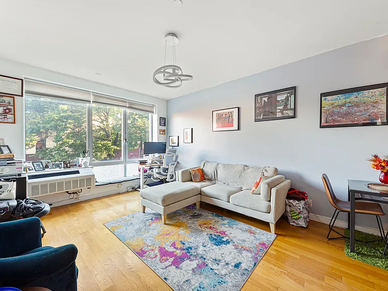 111 Monroe St #2D — Photo 4