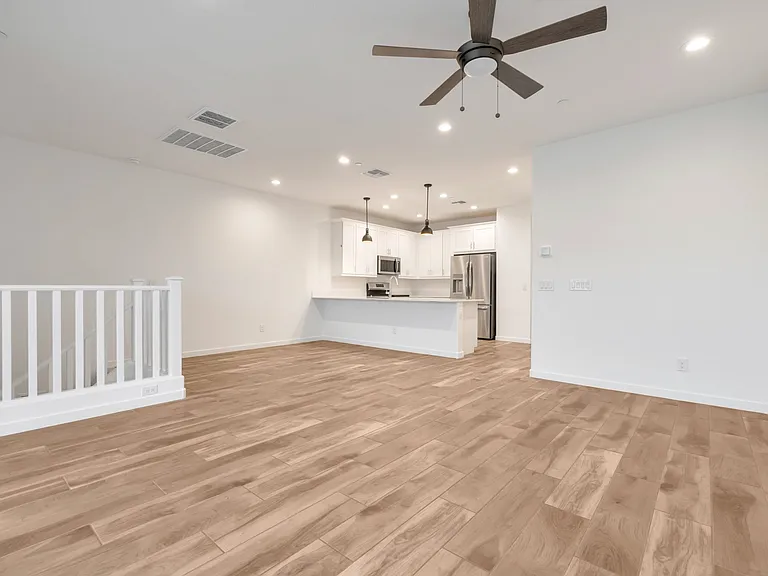 4042 E Pinto Dr — Photo 4