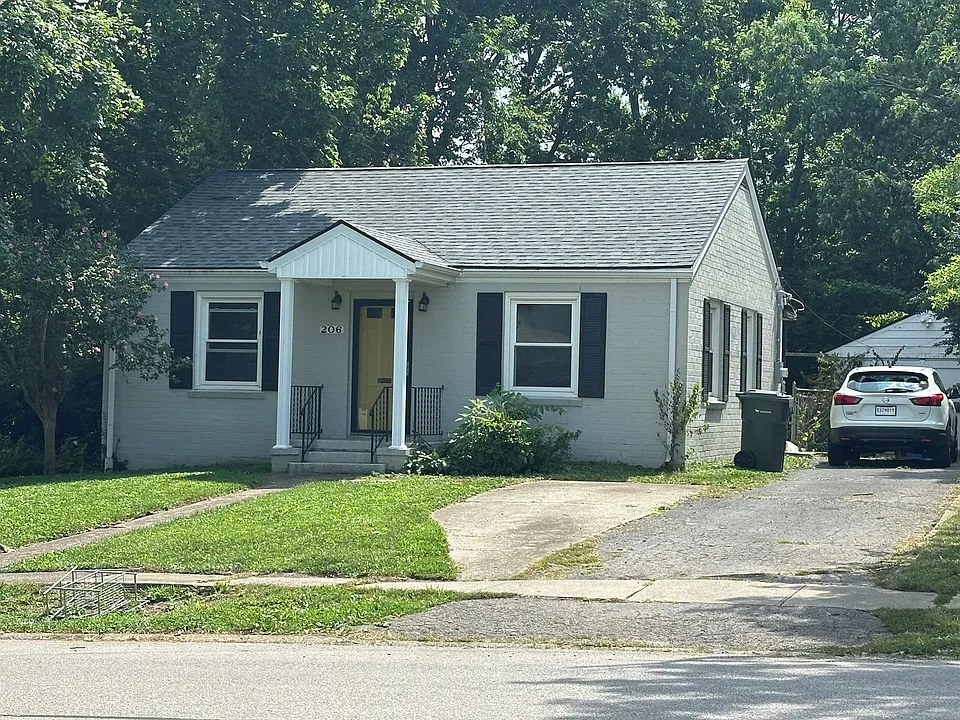 206 Broadview Dr
