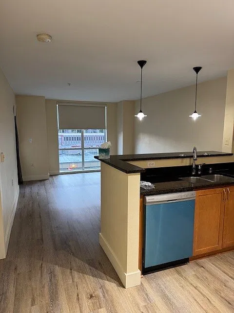 107th Ave NE, Bellevue — Photo 3