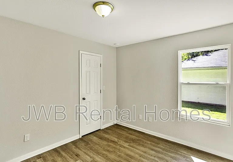3550 Edison Ave — Photo 10