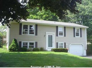 13 Muller Ave, Westbrook, CT 06498