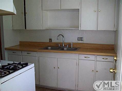 5th image of 803 Kaufman St