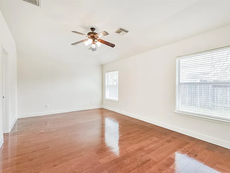 7 Heron Hollow Ct — Photo 18