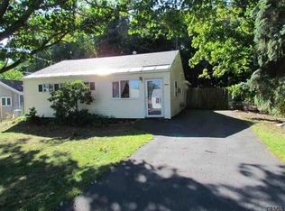 12 Riverview Dr, Niskayuna, NY 12309