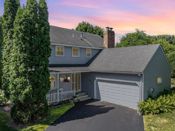 3013 Bluffs Dr, Mound, MN 55364
