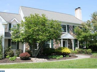 4 Waterford Pl, Newtown, PA 18940