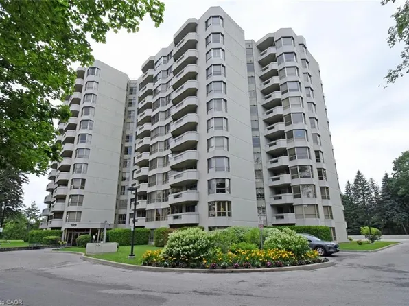 1201 N Shore Blvd E #405, Burlington, ON L7S 1Z5