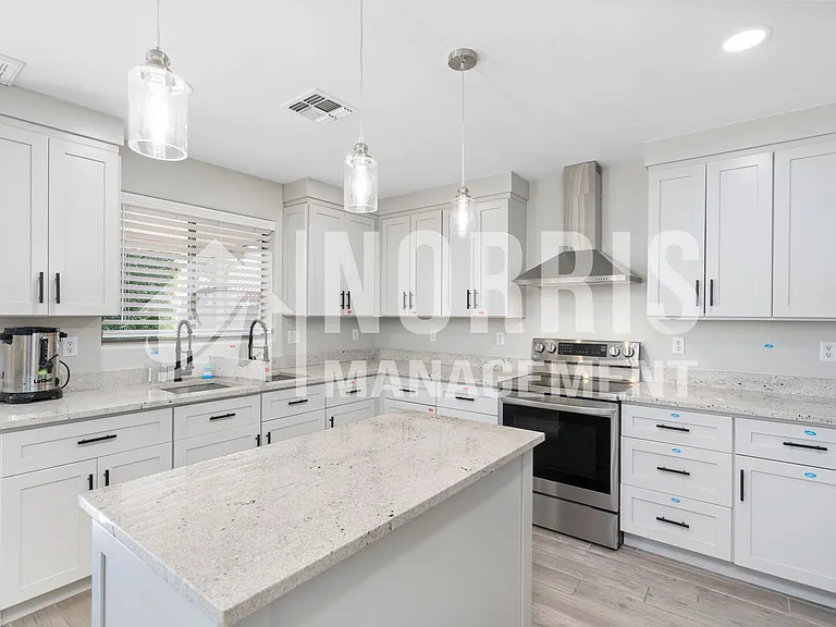 1553 E Alba Dr — Photo 7