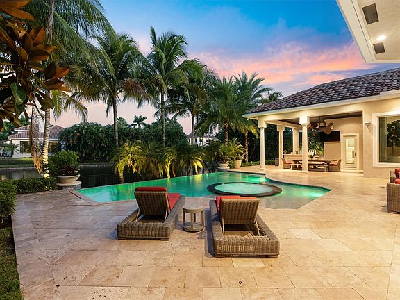 3rd image of 560 Coconut Palm Terrace