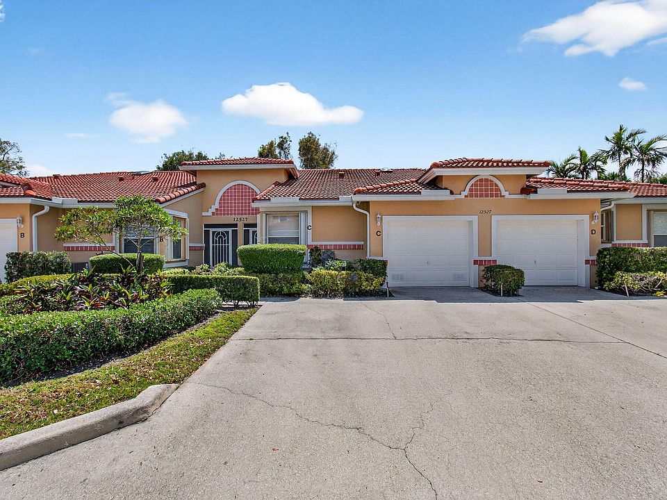 1st image of 12527 Crystal Pointe Drive #C