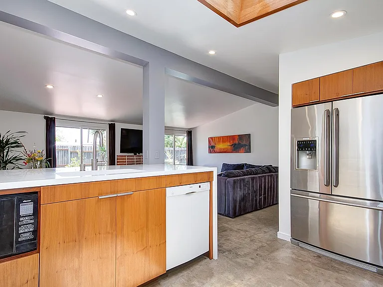 2128 Raleigh Ave — Photo 4