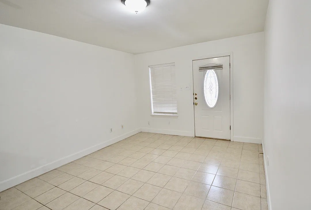 2 bed, 1.0 bath, 777 sqft, $1,040 — Photo 4