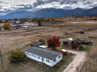 645 Old Corvallis Rd, Corvallis, MT 59828