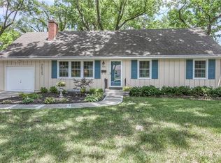 7015 Russell St, Overland Park, KS 66204