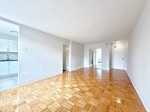 1545 Bathurst St Photo 1