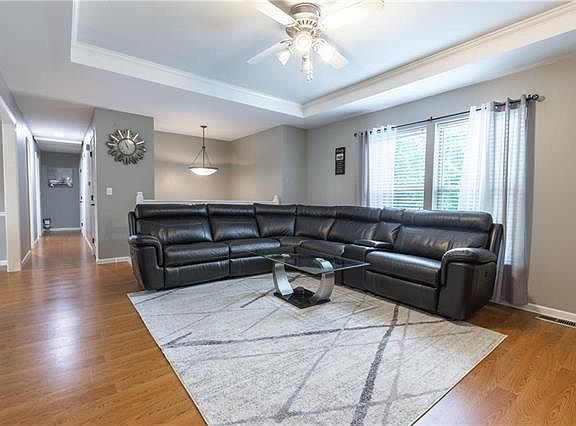 5th image of 8704 N Shannon Ave