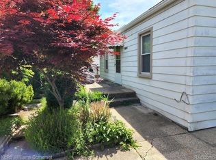 13330 Fisk Ave, Warren, MI 48089
