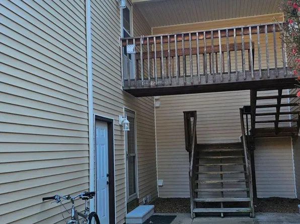 2211 Hillcrest Ave APT I, Plymouth, IN 46563