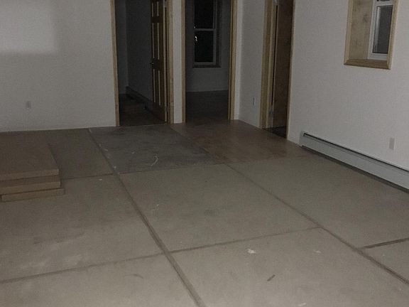 3rd image of 2815 W 37th St Fl 1ST