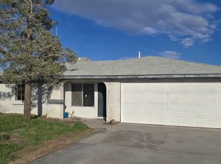 15615 Dale Evans Pkwy, Apple Valley, CA 92307