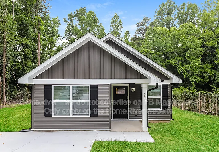 231 Willowood Dr — Photo 1