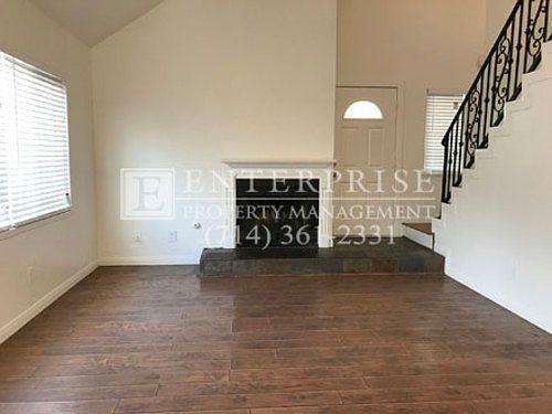 1st image of 325 S Doral St
