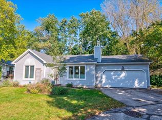 7145 E Valley Ridge Dr, Madison, WI 53719
