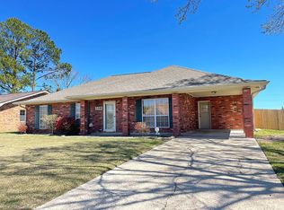 208 Belle Helene St, Thibodaux, LA 70301