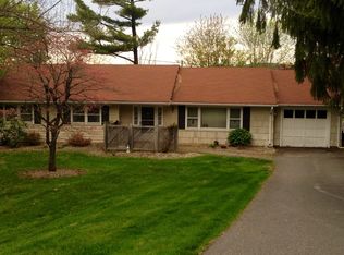 26 Georges Pl, Clinton, NJ 08809