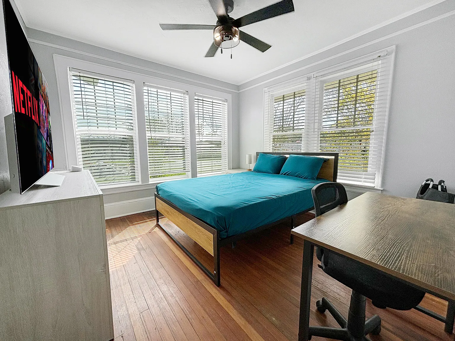 4 bed, 2.0 bath, 1612 sqft, $905 — Photo 2