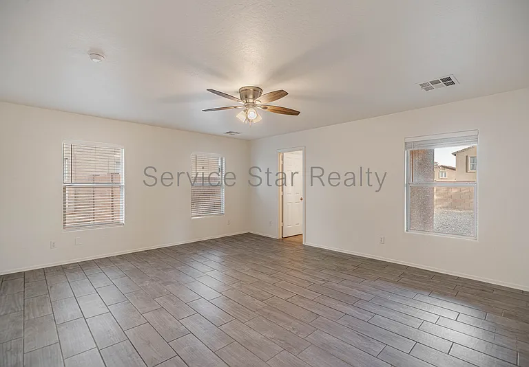 25235 W La Mont Ave — Photo 12