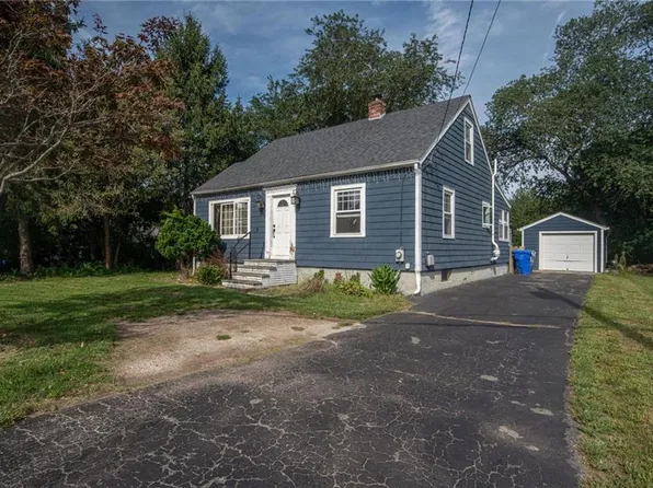 1290 Wampanoag Trl, Riverside, RI 02915