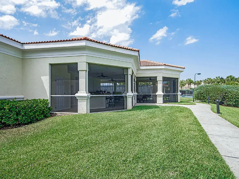 425 N Ocean Grande Dr #102 — Photo 74