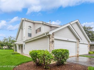 498 Stone Gate Cir, Schaumburg, IL 60193