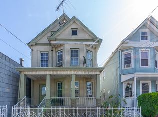 220 Meade St, Perth Amboy, NJ 08861